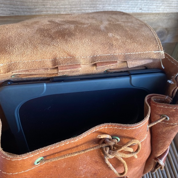 Vintage Hand Crafted Rugged Leather Backpack Book Bag - Picture 13 of 16